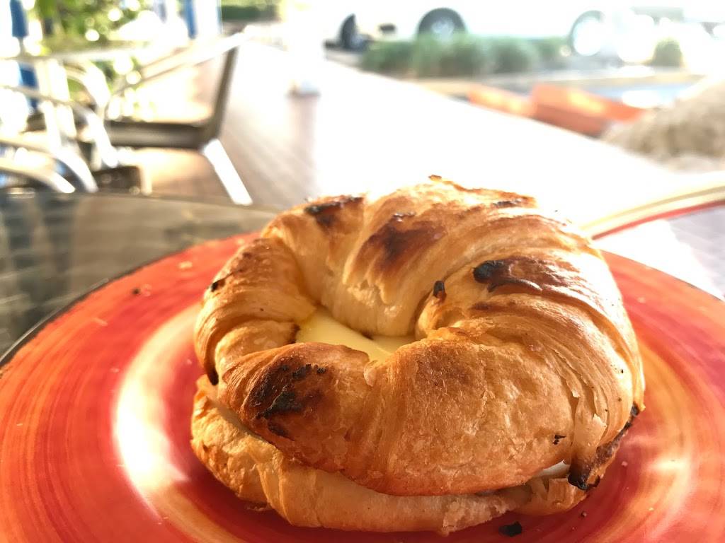 Addicted to the Bean | cafe | 5901 Sun Blvd #113, St. Petersburg, FL 33715, USA | 7272897691 OR +1 727-289-7691