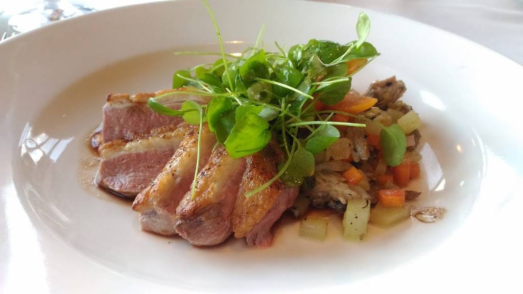 The Dining Room at Kendall College | restaurant | 900 N North Branch St, Chicago, IL 60642, USA | 3127522328 OR +1 312-752-2328