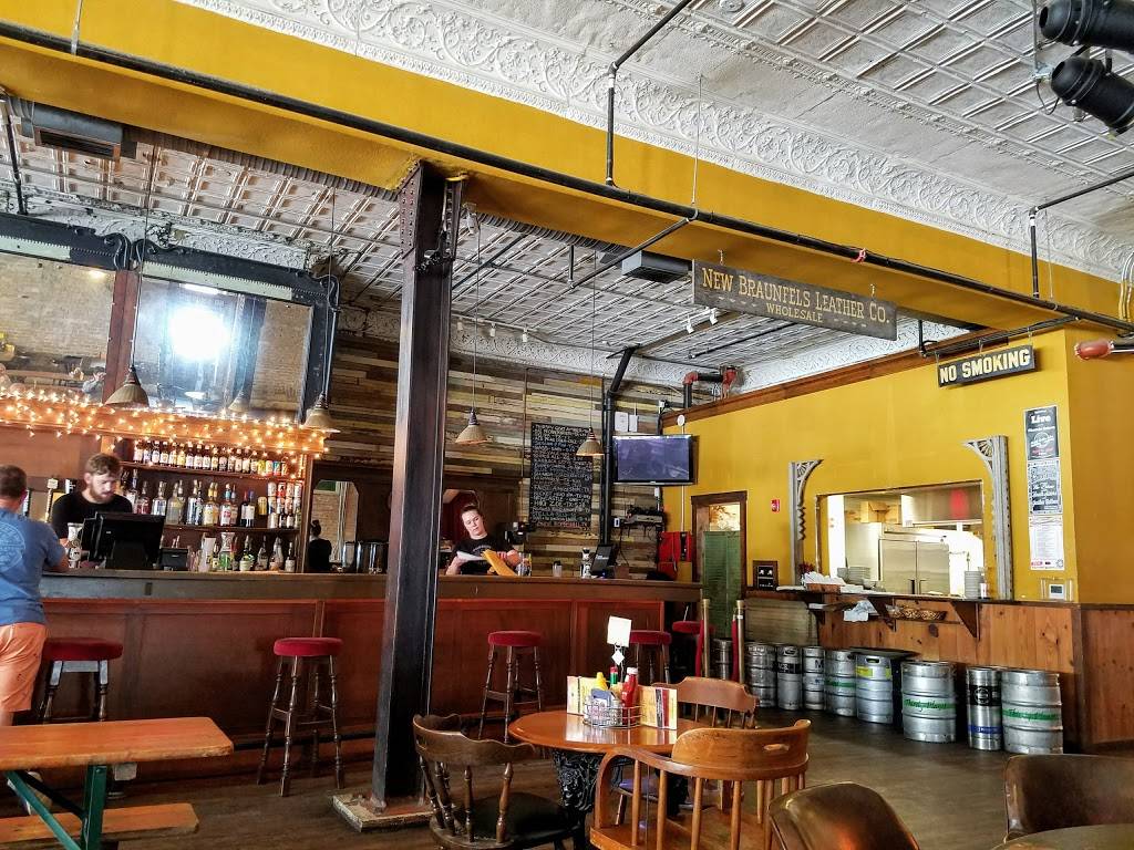 Phoenix Saloon | restaurant | 193 W San Antonio St, New Braunfels, TX 78130, USA | 8306431400 OR +1 830-643-1400