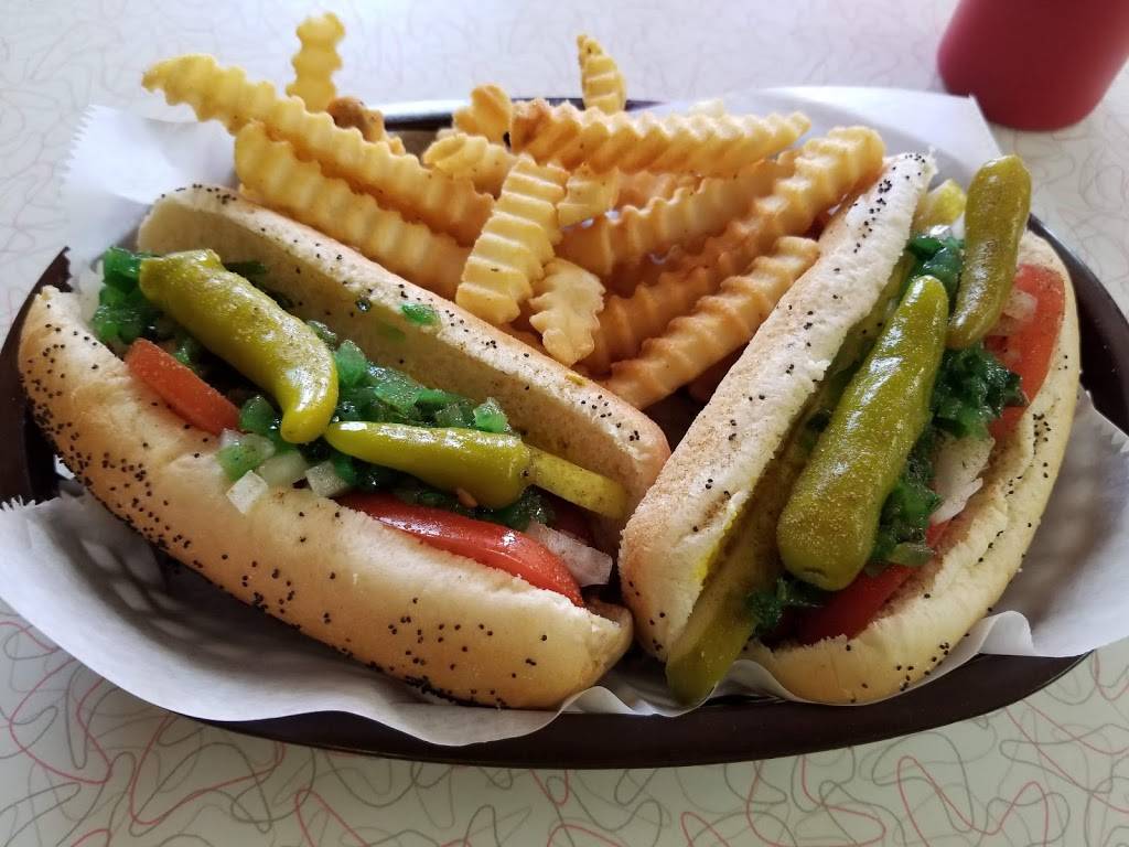 Hot-Dogs Plus | restaurant | 2303 S 11th St, Niles, MI 49120, USA | 2696842633 OR +1 269-684-2633