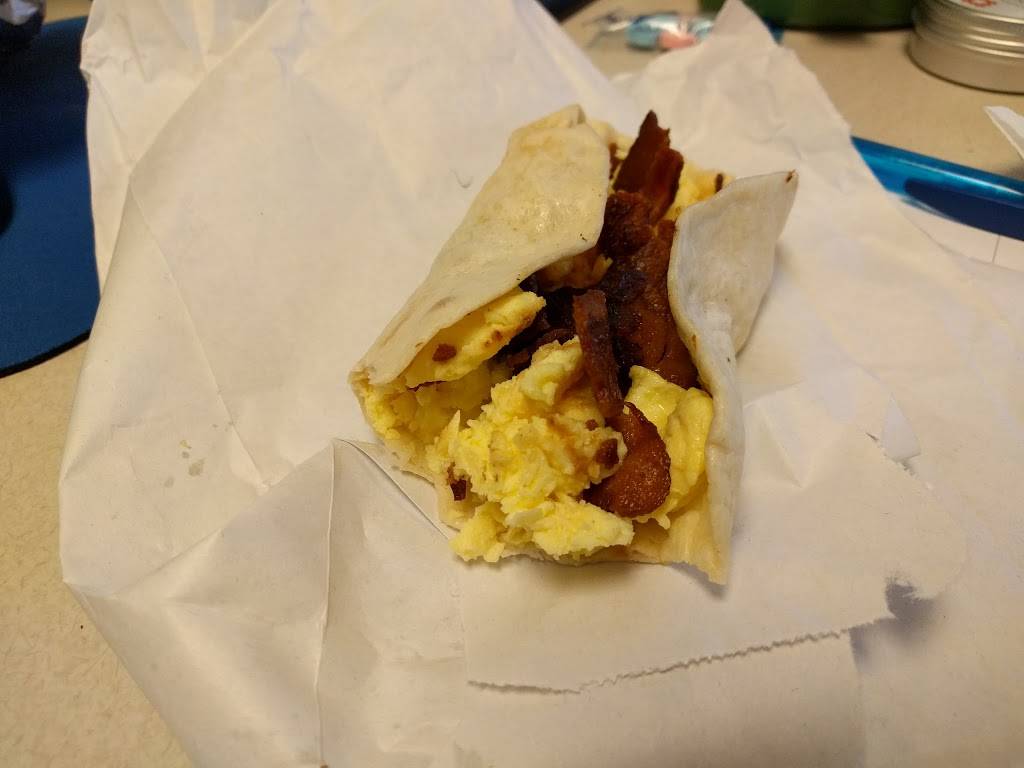 Deli Deluxe | restaurant | 1600 Smith St #275, Houston, TX 77002, USA | 7136581058 OR +1 713-658-1058