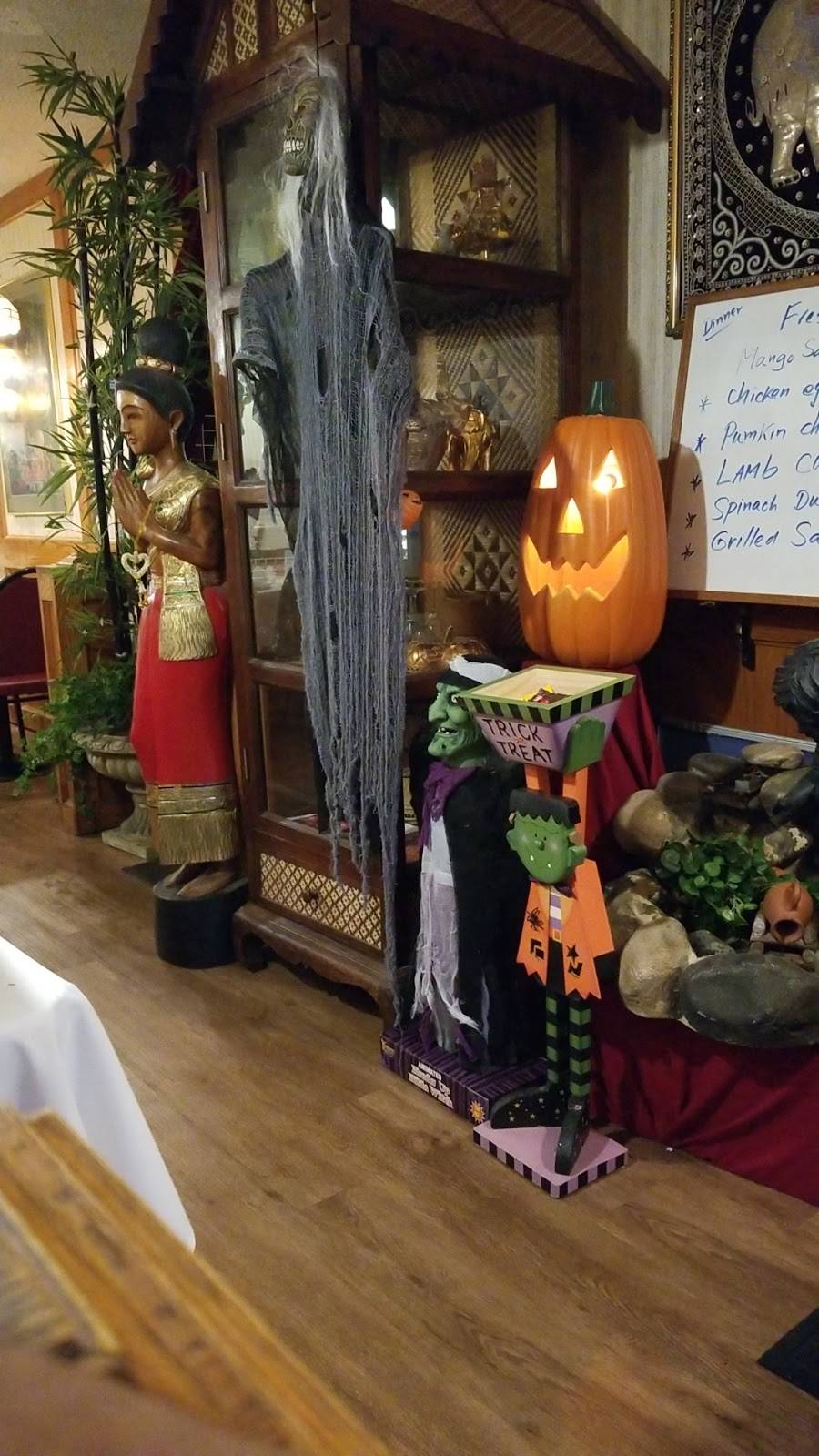 Tub-Tim Thai Restaurant | restaurant | 1562, 510 Tamalpais Dr # A, Corte Madera, CA 94925, USA | 4159241223 OR +1 415-924-1223