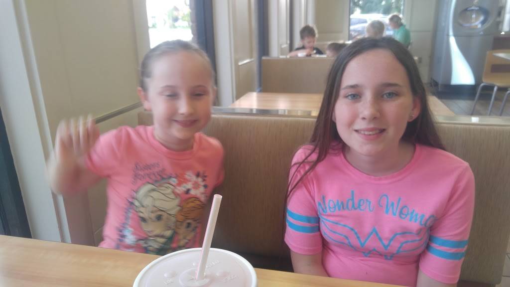 Wendys | restaurant | 335 W Granada Blvd, Ormond Beach, FL 32174, USA | 3862564735 OR +1 386-256-4735