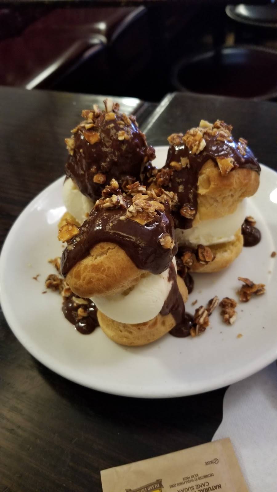 avert Brasserie | restaurant | 35 LaSalle Rd, West Hartford, CT 06107, USA | 8609046240 OR +1 860-904-6240