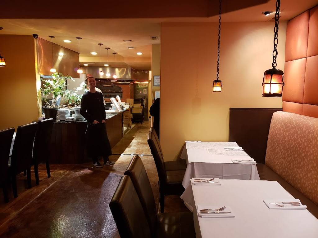 Nuchs Pizzeria | restaurant | 2819 S 2300 E, Salt Lake City, UT 84109, USA | 8014840448 OR +1 801-484-0448