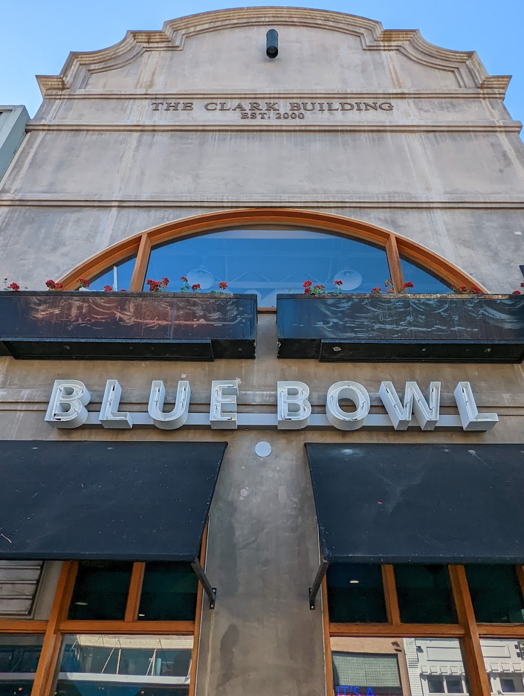 Blue Bowl Superfoods | restaurant | 152 N Glassell St, Orange, CA 92866, USA | 6572819089 OR +1 657-281-9089