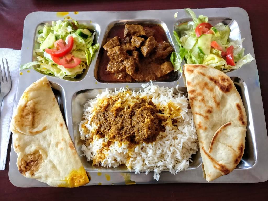 Royal Resto Bar | restaurant | 5473 Avenue Royalmount, Mont-Royal, QC H4P 1J3, Canada | 5142461769 OR +1 514-246-1769