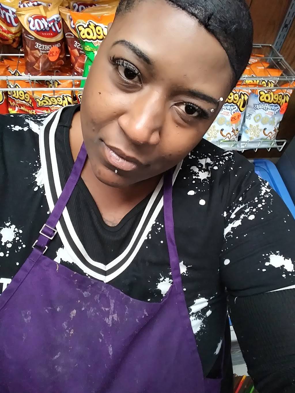 Krazy Nachoz | restaurant | 1200 W Keefe Ave, Milwaukee, WI 53206, USA | 4145628855 OR +1 414-562-8855