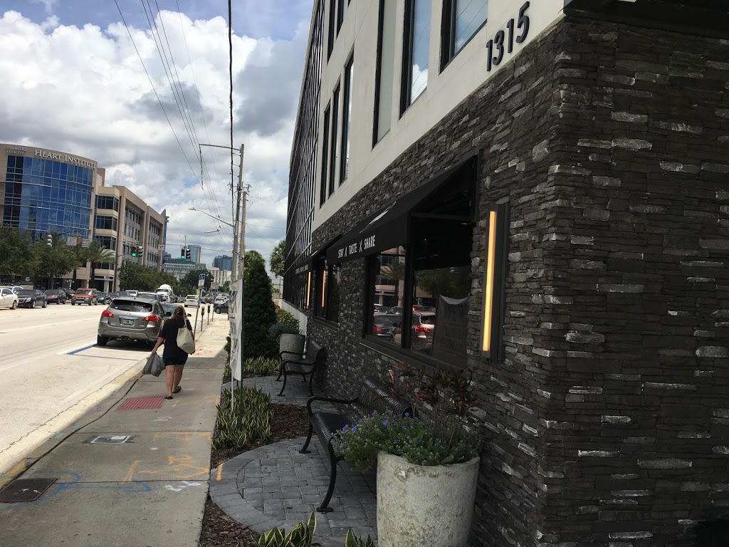 Delaneys Tavern | restaurant | 1315 S Orange Ave Suite B, Orlando, FL 32806, USA | 4078490801 OR +1 407-849-0801