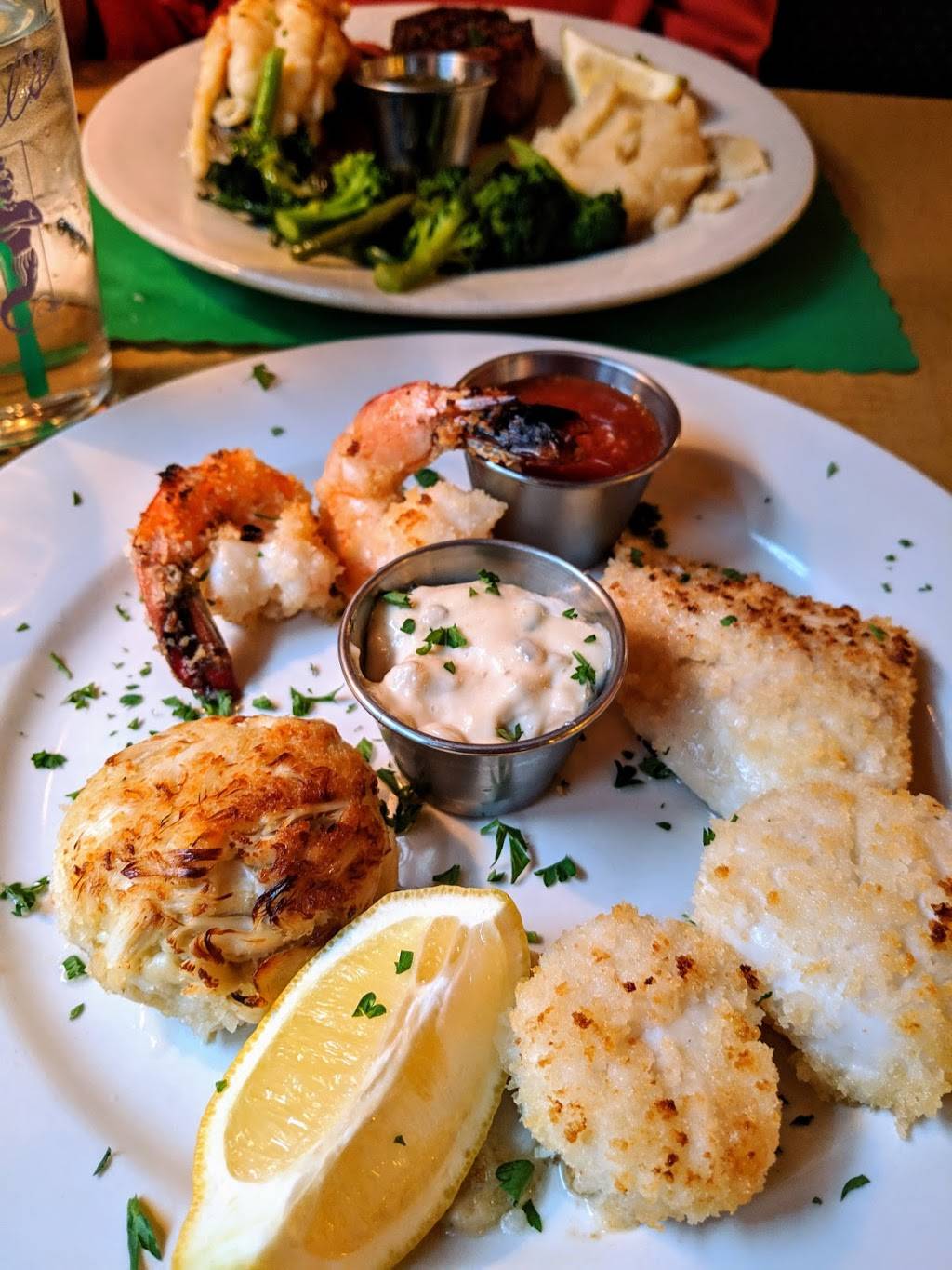 Amels Restaurant | restaurant | 435 McNeilly Rd, Pittsburgh, PA 15226, USA | 4125633466 OR +1 412-563-3466