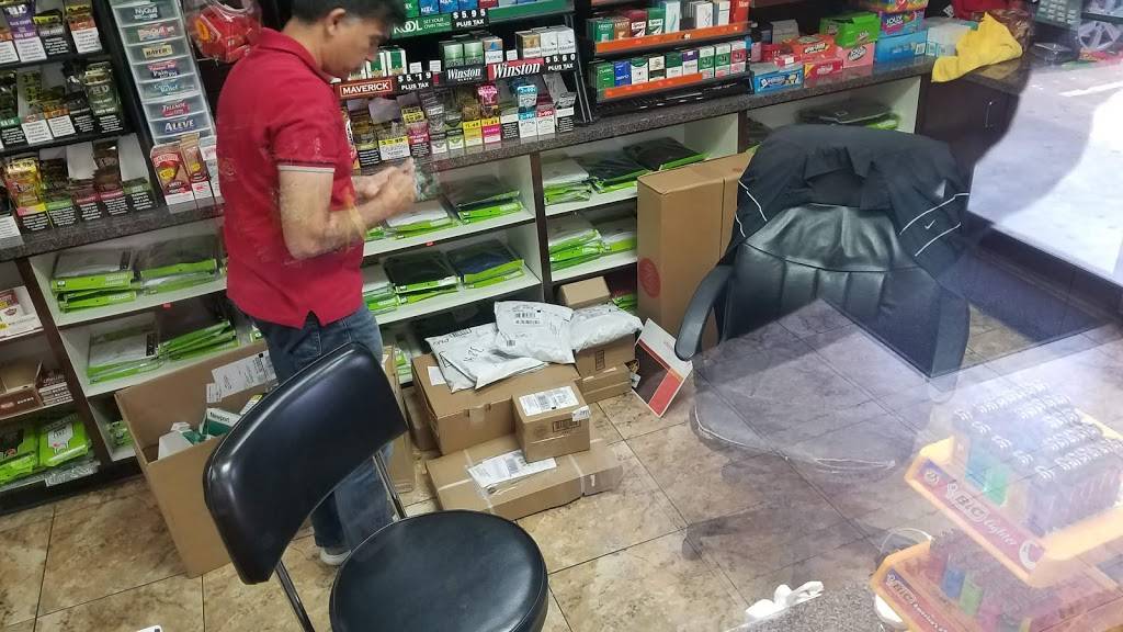 Bammel Food Mart Deli | restaurant | 10131 Old Bammel N Houston Rd, Houston, TX 77086, USA | 2816705663 OR +1 281-670-5663