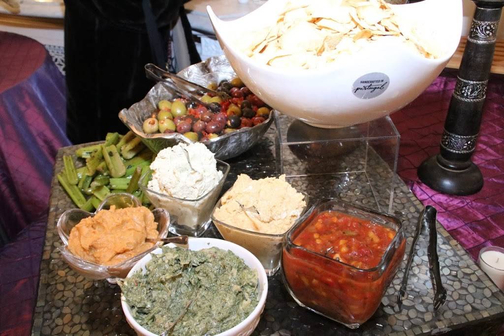 Chefs Table/ Gold Standard Catering | restaurant | 4840 Boiling Brook Pkwy, North Bethesda, MD 20852, USA | 3017701496 OR +1 301-770-1496