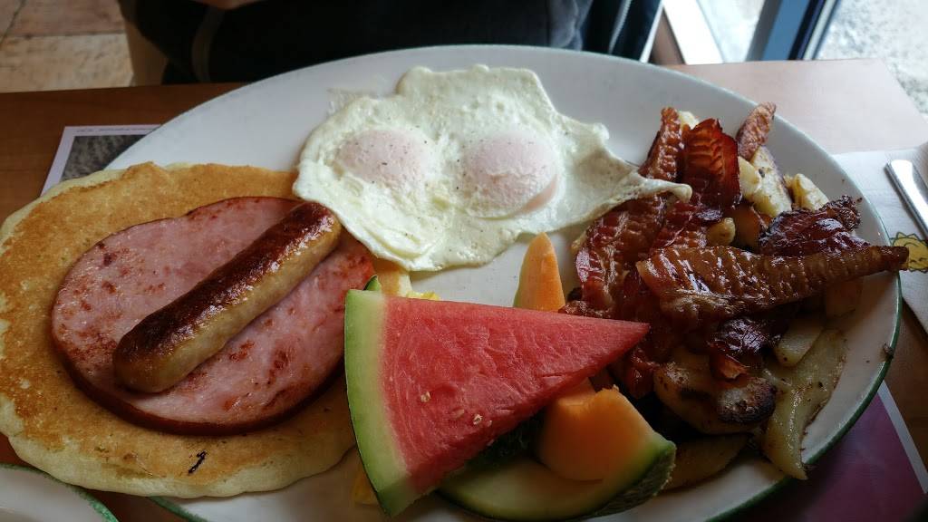 Cora déjeuners - Breakfast and Lunch | restaurant | 3836 Boulevard de la Côte-Vertu, Saint-Laurent, QC H4R 1P8, Canada | 5149567444 OR +1 514-956-7444