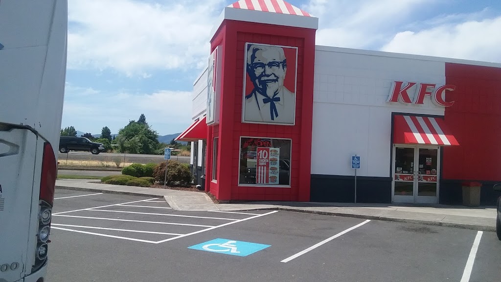 KFC | restaurant | 250 Penninger Road, Central Point, OR 97502, USA | 5416652888 OR +1 541-665-2888