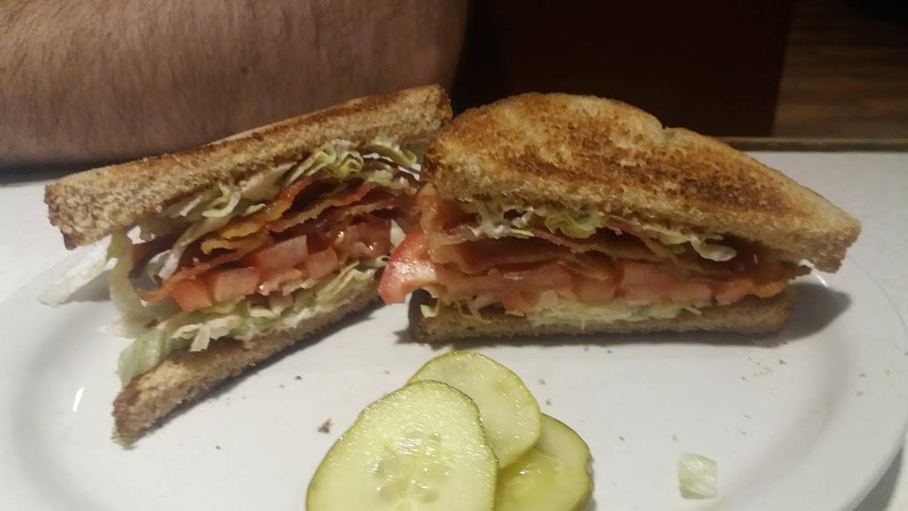 Theos Restaurant | restaurant | 632 Wheeling Ave, Cambridge, OH 43725, USA | 7404323878 OR +1 740-432-3878