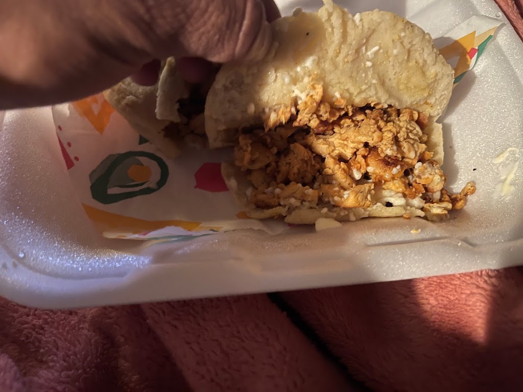 El Sazón Latino | restaurant | 1501 West Blvd, Charlotte, NC 28208, USA | 7045260455 OR +1 704-526-0455