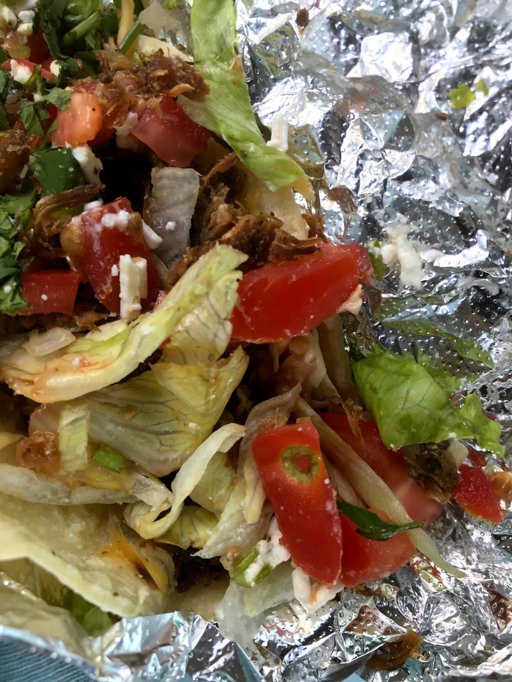 Fuzzys Taco Shop | restaurant | 104 W Pleasant Run Rd, DeSoto, TX 75115, USA | 4692974924 OR +1 469-297-4924