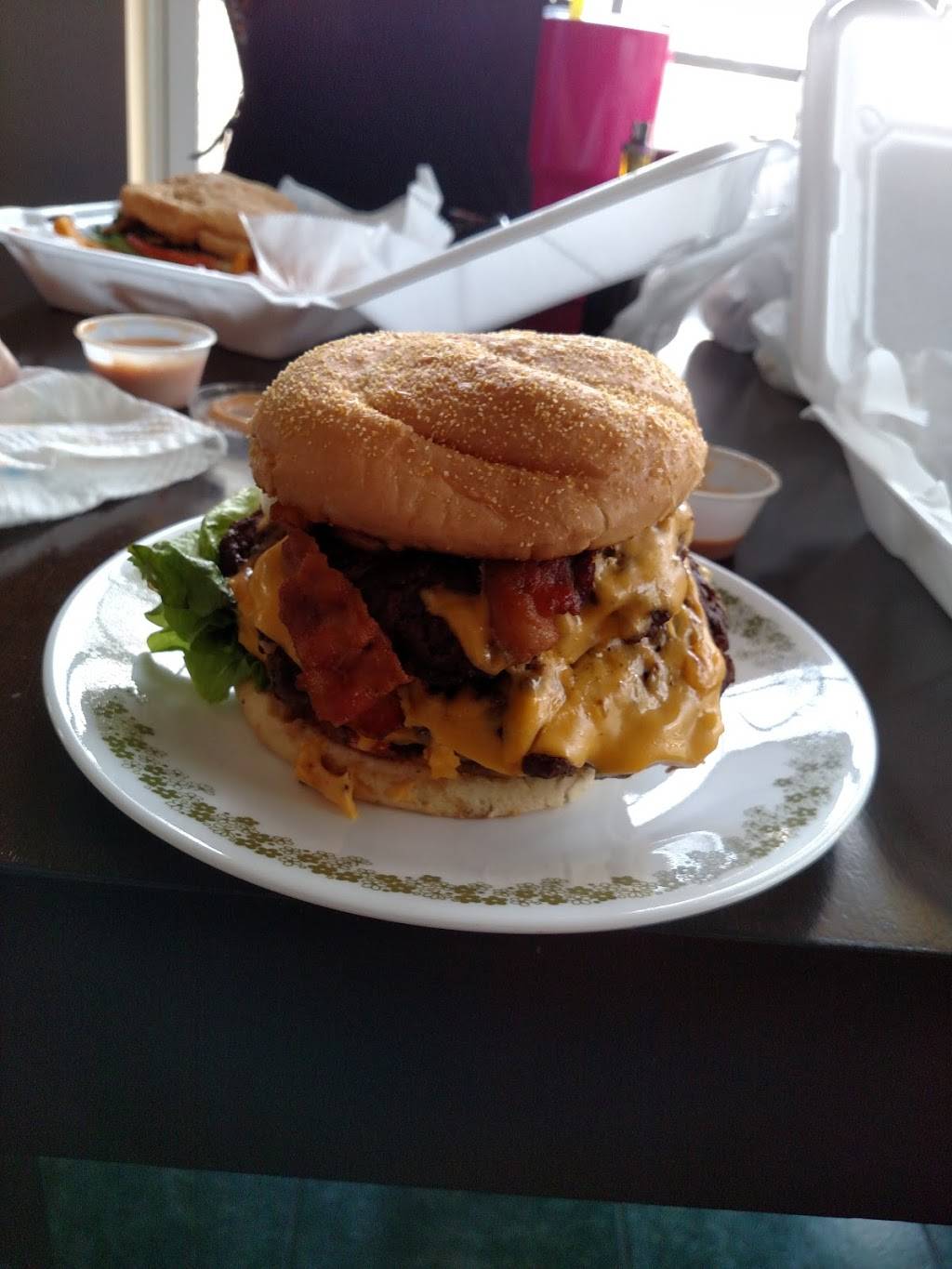 Fat Boys Roadside Eats | restaurant | 8106 Standifer Gap Rd, Chattanooga, TN 37421, USA | 4237150059 OR +1 423-715-0059