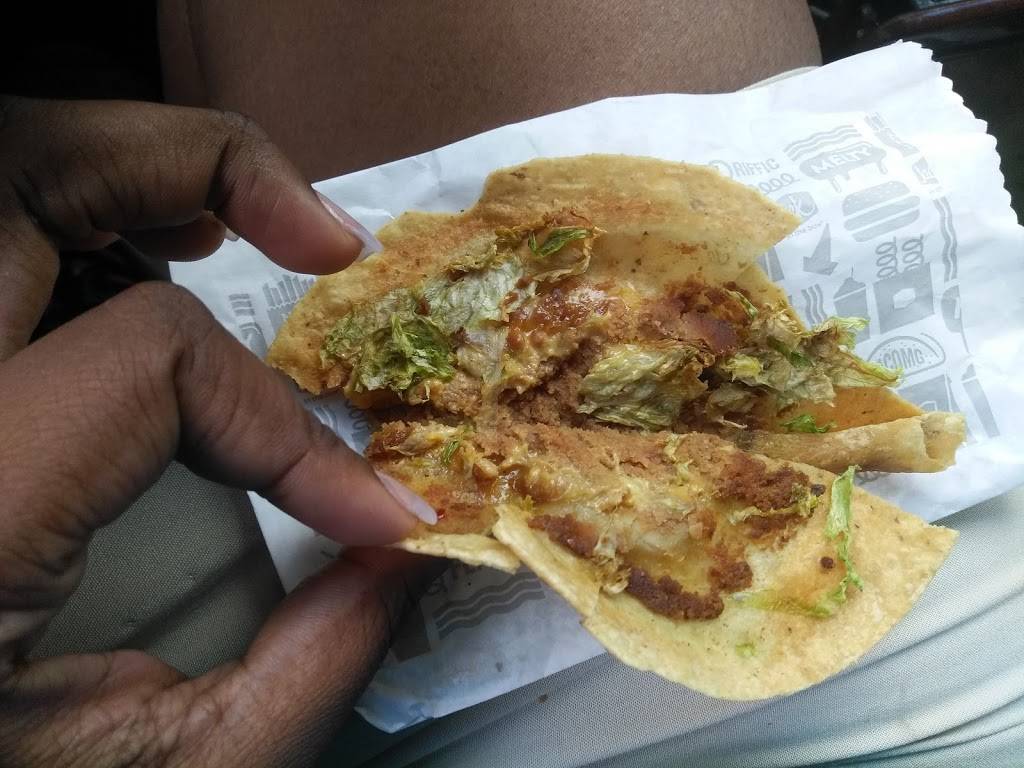 Jack in the Box | restaurant | 3601 Old Spanish Trail, Houston, TX 77021, USA | 7137471046 OR +1 713-747-1046