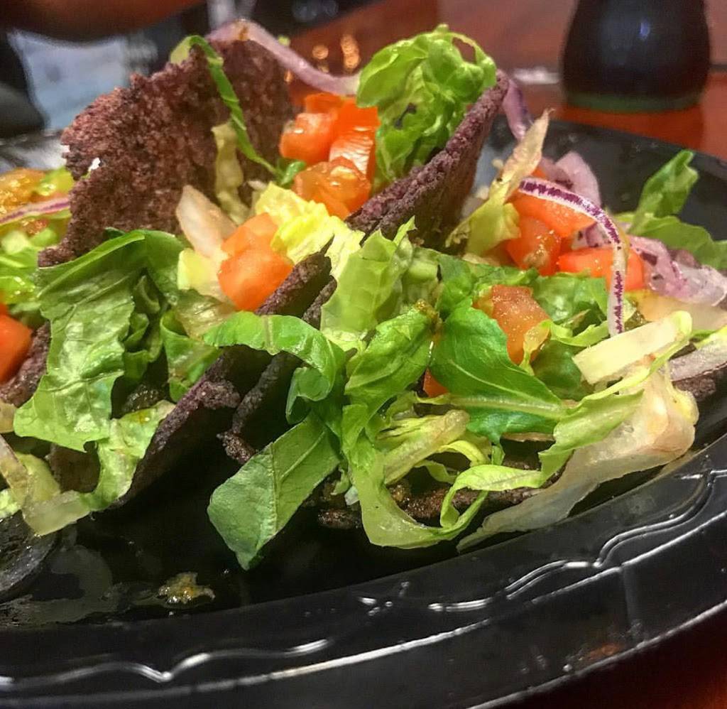 Queen’s | restaurant | 566 Farm to Market 1960 Rd W, Houston, TX 77090, USA | 2815868444 OR +1 281-586-8444