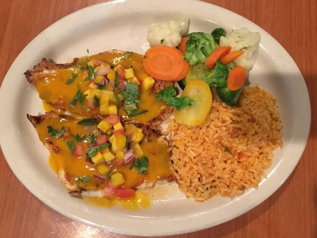 La Cabaña Mexican Restaurant | restaurant | 305 S Lindell St #2440, Martin, TN 38237, USA | 7315872335 OR +1 731-587-2335
