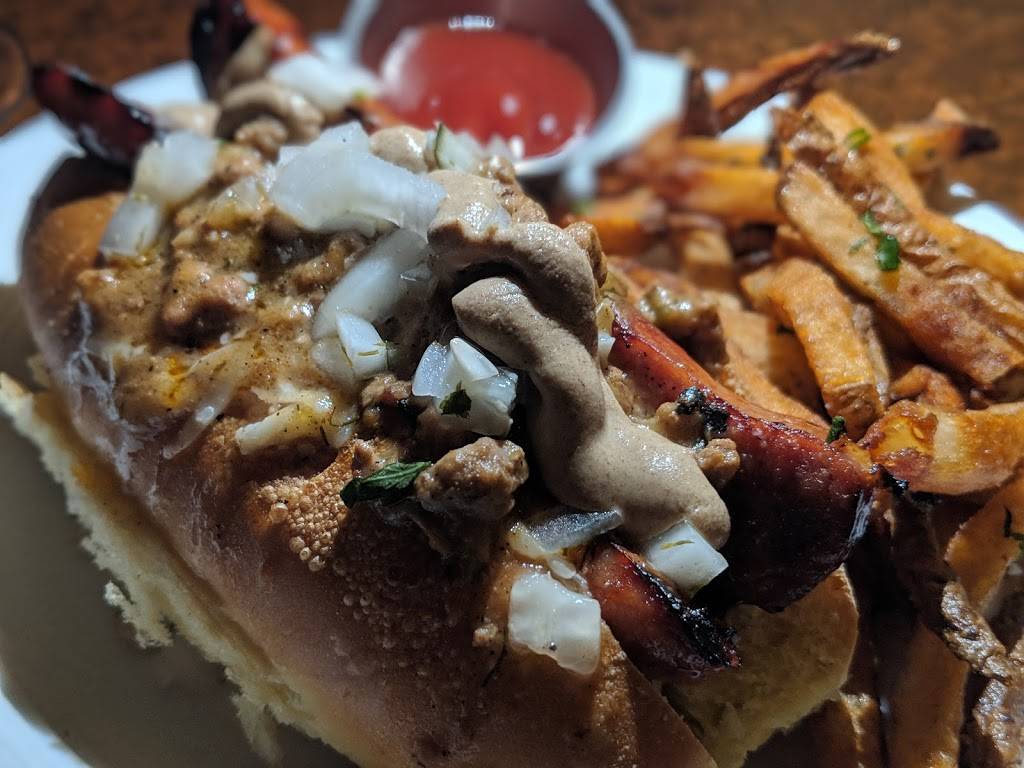 Patterson Public House | restaurant | 2901 E Baltimore St, Baltimore, MD 21224, USA | 4433889887 OR +1 443-388-9887