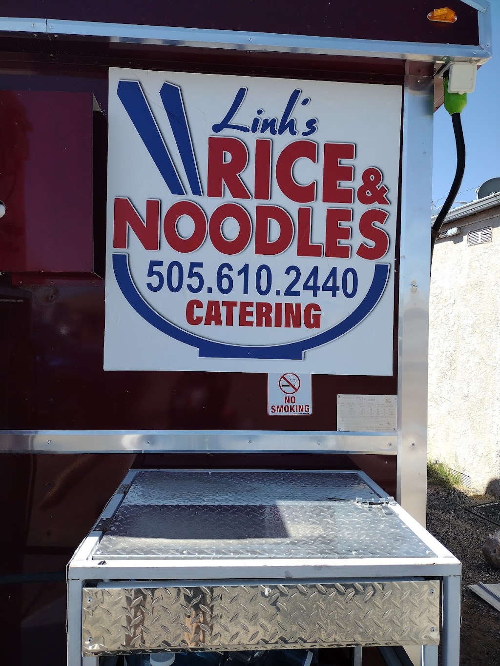 Linhs Rice and Noodles | restaurant | 823 N Date St, Truth or Consequences, NM 87901, USA | 5056102440 OR +1 505-610-2440