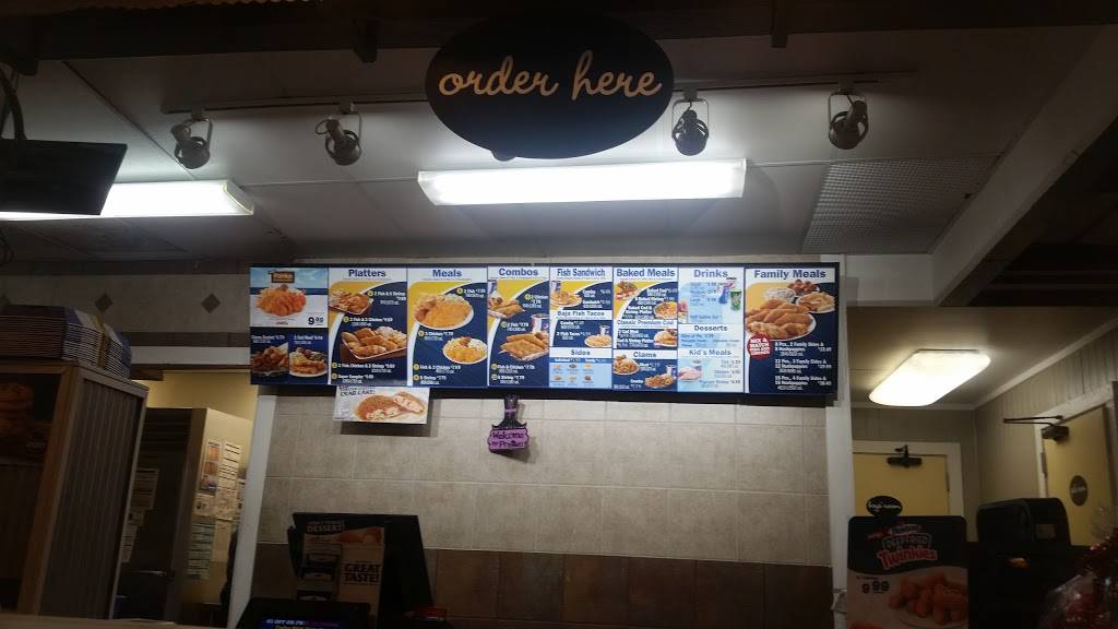 Long John Silvers | restaurant | 3400 S 10th St, Lincoln, NE 68502, USA | 4024230868 OR +1 402-423-0868