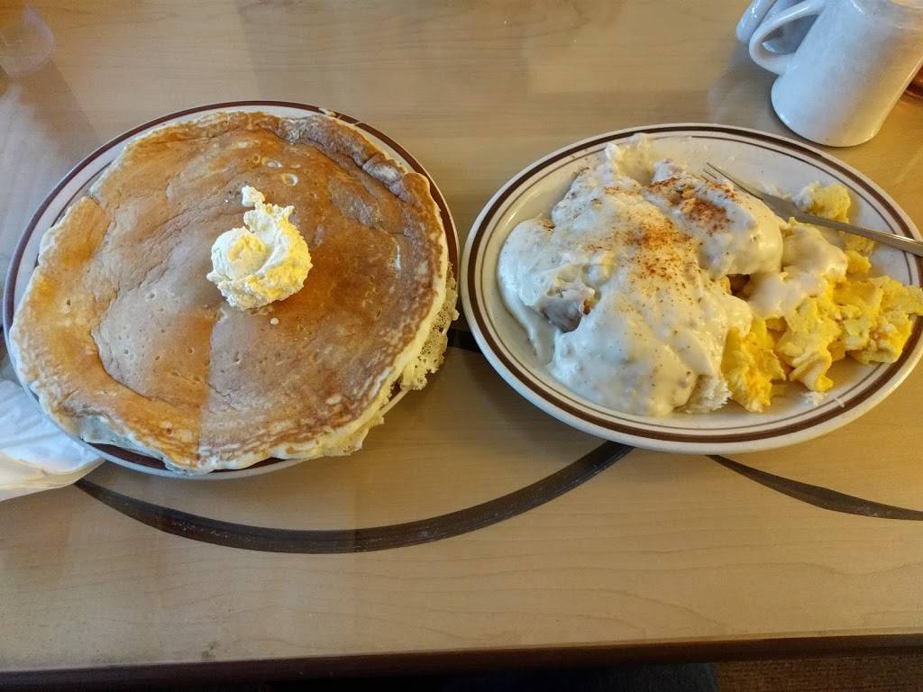 GJs Family Restaurant | restaurant | 1563 W 6th Ave, Eugene, OR 97402, USA | 5416866666 OR +1 541-686-6666