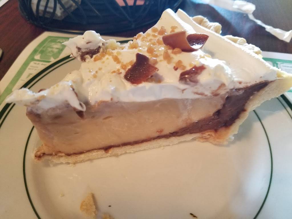 Auntie Vs | restaurant | 2010 N Wayne St # B, Angola, IN 46703, USA | 2606659922 OR +1 260-665-9922