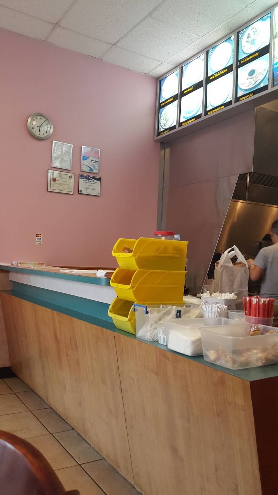 New China | restaurant | 6889 S State Rd, Saline, MI 48176, USA | 7344297288 OR +1 734-429-7288