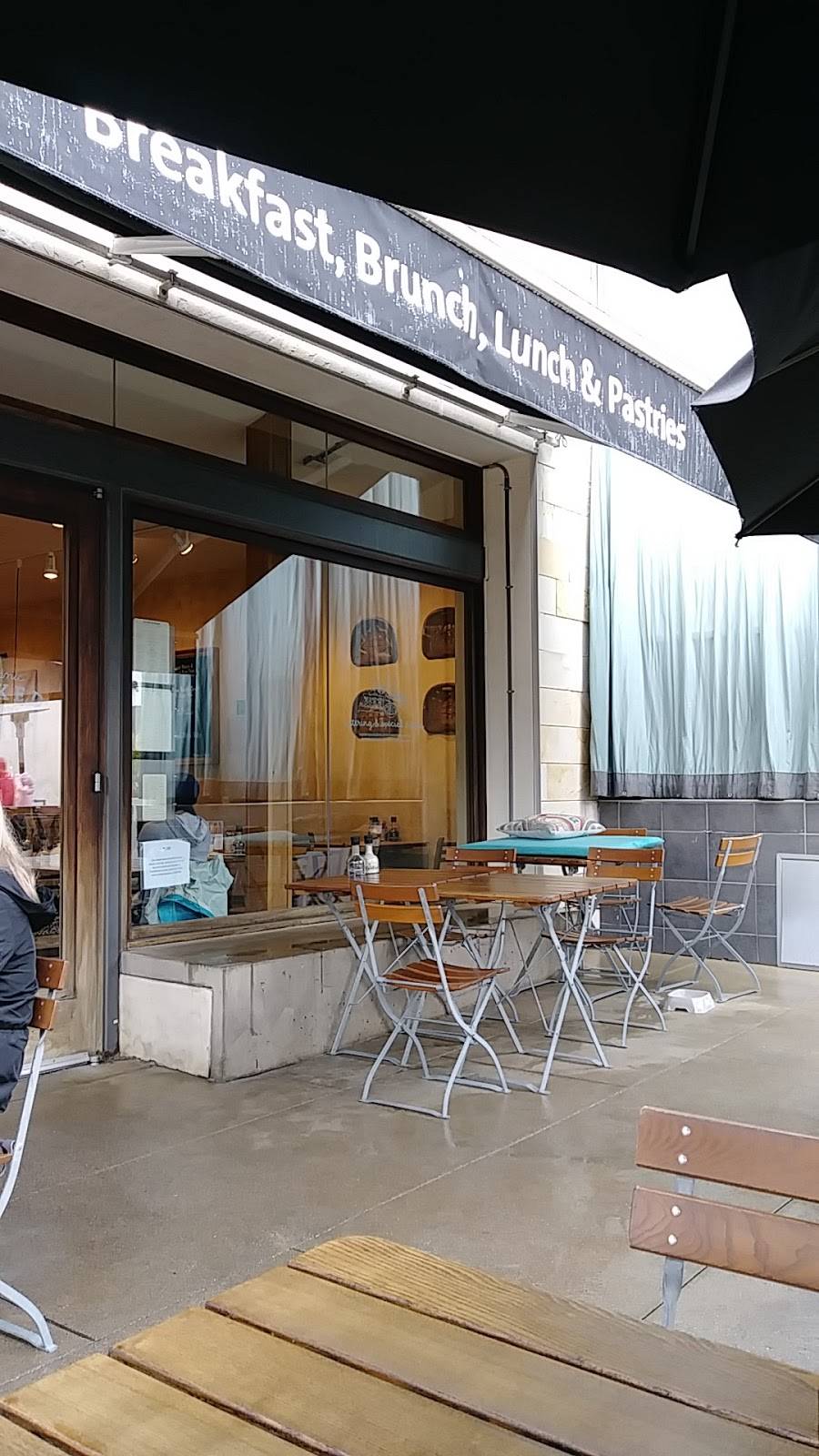 Le Pain Quotidien | restaurant | 451 Manhattan Beach Blvd, Manhattan Beach, CA 90266, USA | 3105466411 OR +1 310-546-6411