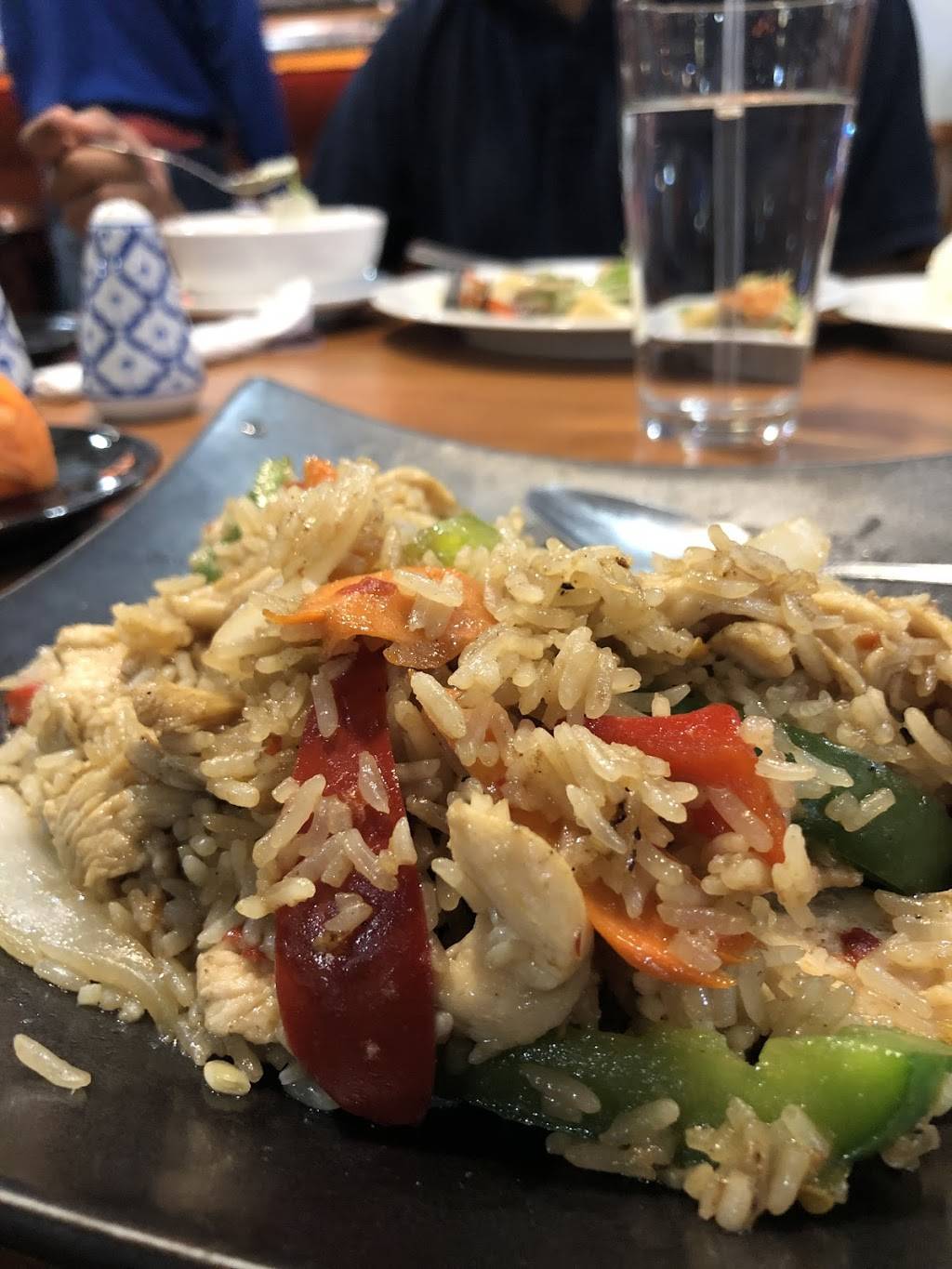 Happy Chang Thai & Sushi | restaurant | 3897 Haverhill Rd Ste #124, West Palm Beach, FL 33417, USA | 5612496394 OR +1 561-249-6394