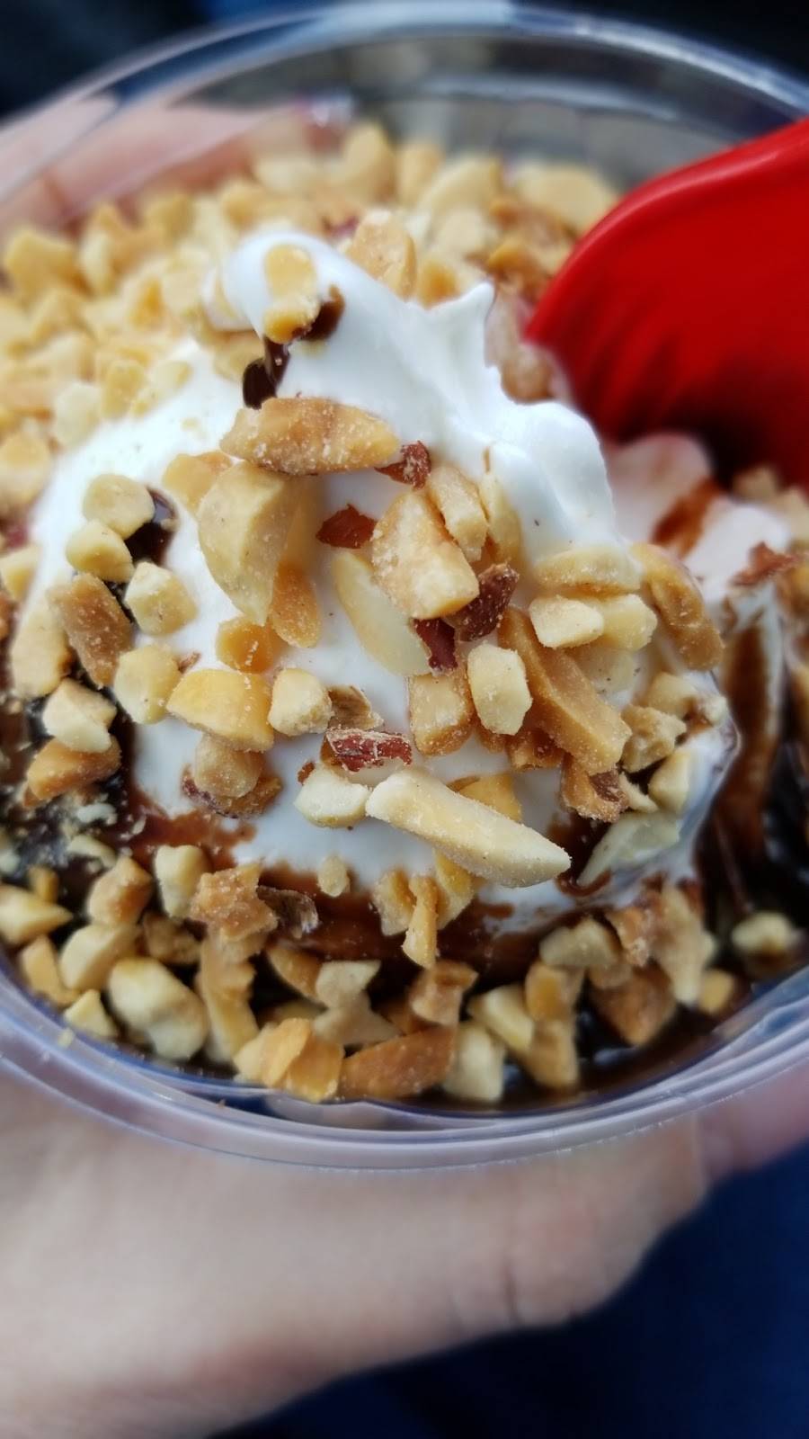 Dairy Queen Grill & Chill | restaurant | 35 Main St, Woolwich, ME 04579, USA | 2074428830 OR +1 207-442-8830