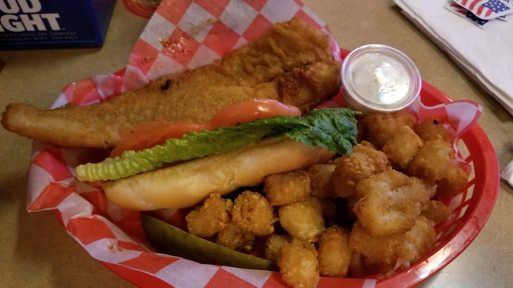 Carl & Ernies Pub | restaurant | 161 IA-1, Iowa City, IA 52246, USA | 3193374422 OR +1 319-337-4422