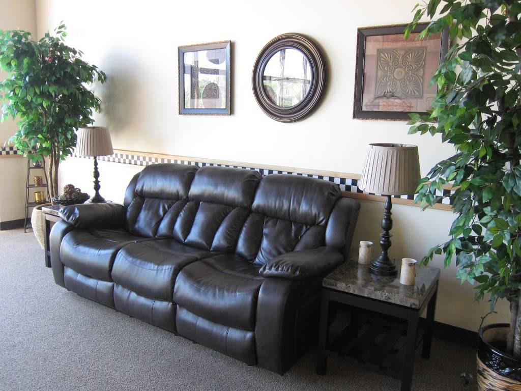 Elsies Place | cafe | 17499 Dixie Hwy b, Hazel Crest, IL 60429, USA | 7083656001 OR +1 708-365-6001