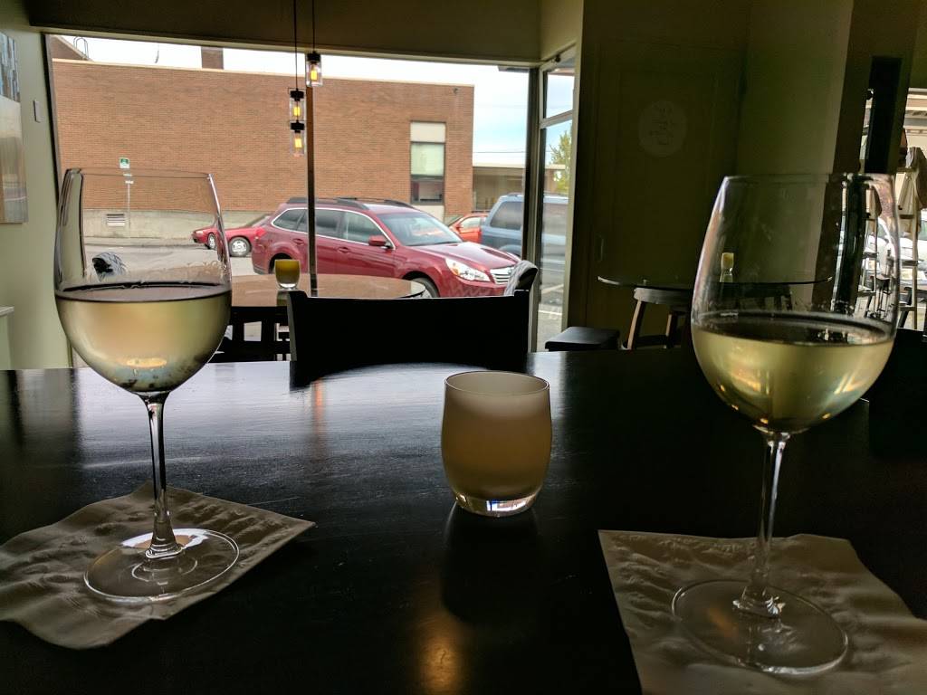 Salt & Vine - Cheese & Wine Bar | restaurant | 913 6th St, Anacortes, WA 98221, USA | 3602932222 OR +1 360-293-2222
