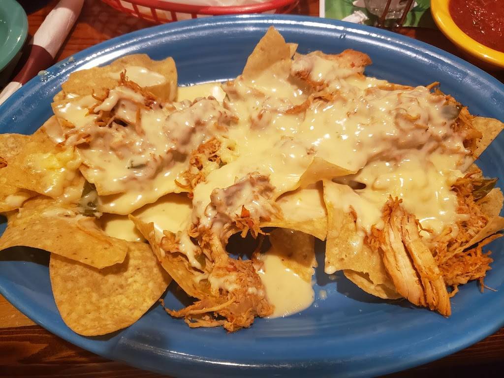 Los Compas Mexican Restaurant | restaurant | 18009 US-24, Independence, MO 64056, USA | 8167960298 OR +1 816-796-0298