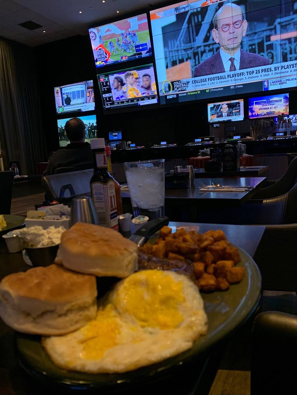 Moneyline Book, Bar & Grill | restaurant | 1010 Casino Center Dr, Robinsonville, MS 38664, USA | 6623571111 OR +1 662-357-1111