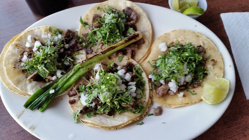 Las Lomas Grille | restaurant | 8 Railroad Ave, Hammonton, NJ 08037, USA | 6095673001 OR +1 609-567-3001