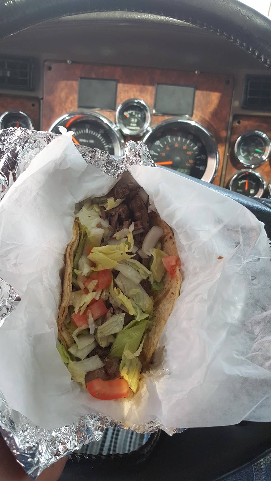 La Iguanita | restaurant | 3733 S Kedzie Ave, Chicago, IL 60632, USA | 7732545064 OR +1 773-254-5064