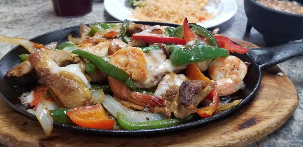 Mariscos Isla del Pacifico | restaurant | 945 E Holt Ave F, Pomona, CA 91767, USA | 9096205230 OR +1 909-620-5230