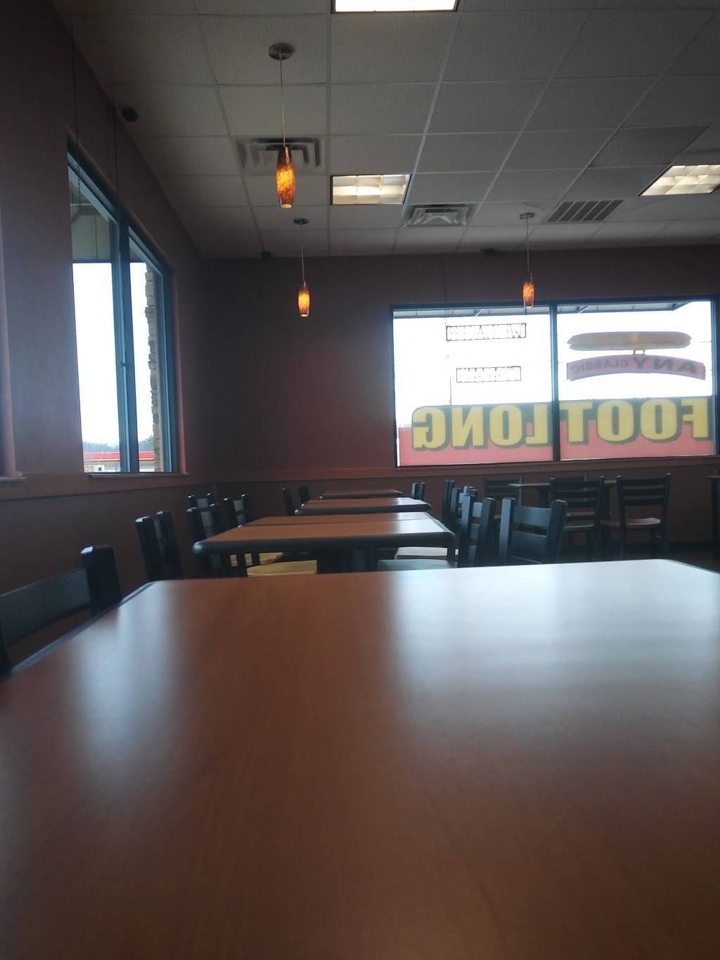 Subway | restaurant | 1933 Topside Rd, Louisville, TN 37777, USA | 8657241410 OR +1 865-724-1410