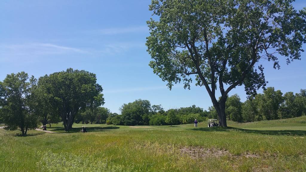 Crazy Horse Sports Club And Golf Course | restaurant | 922 Crazy Horse Rd, Hutchinson, KS 67502, USA | 6206635301 OR +1 620-663-5301