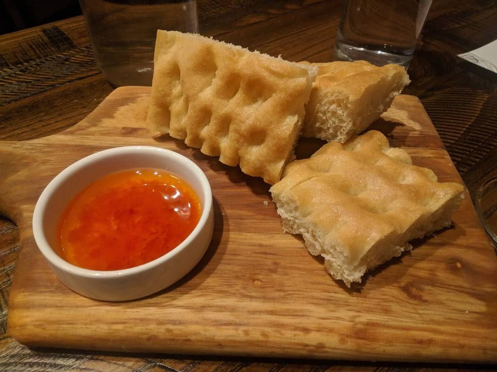 Convivio Italian Artisan Cuisine - Zionsville | restaurant | 40 S Main St, Zionsville, IN 46077, USA | 3177333600 OR +1 317-733-3600