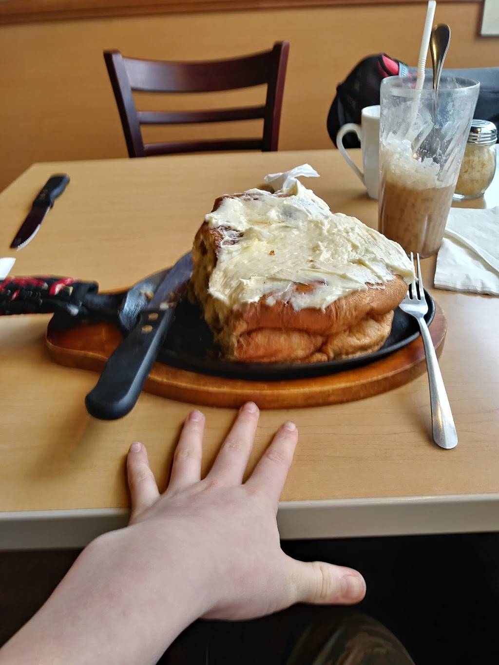 Kings Family Restaurants | bakery | 1451 Old Brodhead Rd, Monaca, PA 15061, USA | 7247747760 OR +1 724-774-7760