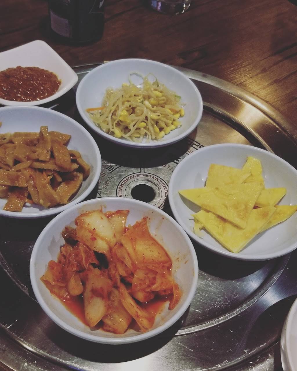 MUTA Restaurant & Karaoke | restaurant | 5501 N Front St, Philadelphia, PA 19120, USA | 2152242244 OR +1 215-224-2244