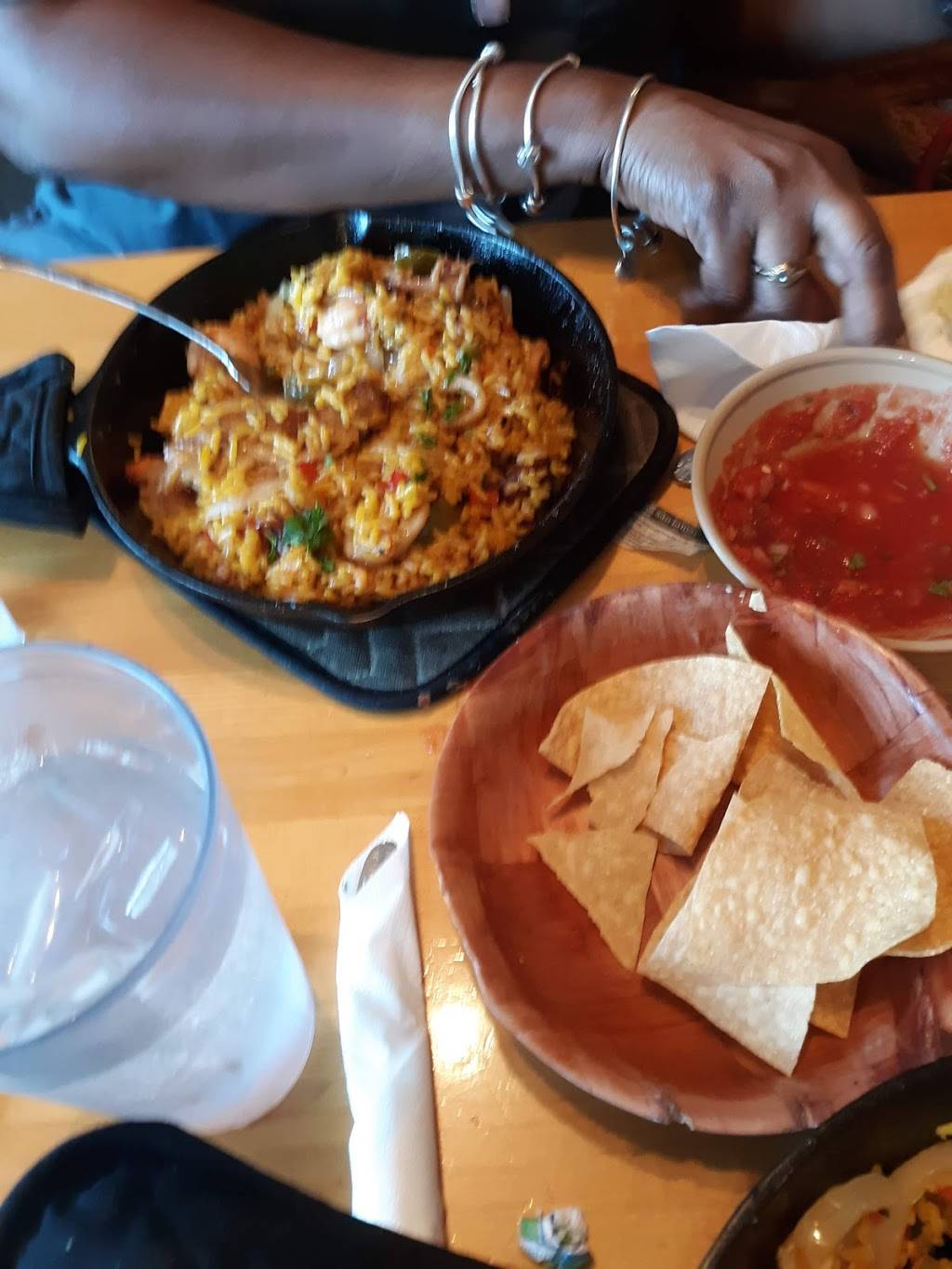 La Fonda Latina | restaurant | 1639 McLendon Ave NE, Atlanta, GA 30307, USA | 4043785200 OR +1 404-378-5200