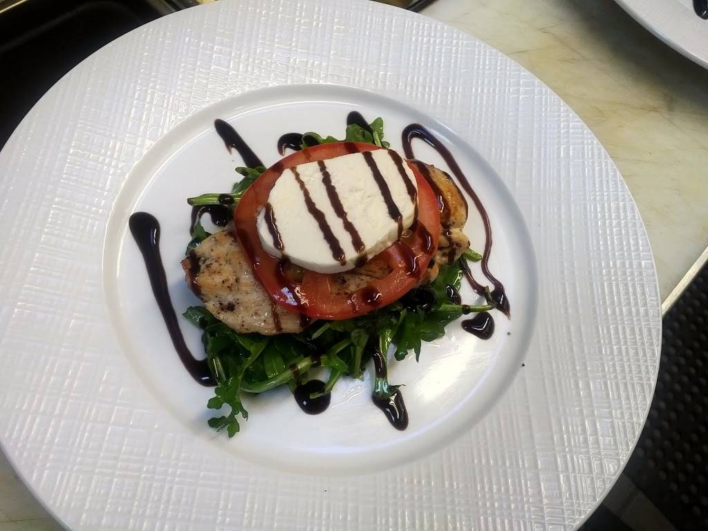 Cuginos Italian Restaurant | restaurant | 6011 Main St, Williamsville, NY 14221, USA | 7166338432 OR +1 716-633-8432