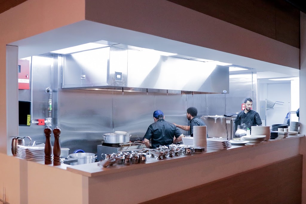 Lily’s Restaurant & Lounge | restaurant | 321 Pharr Rd NE A, Atlanta, GA 30305, USA | 4702404172 OR +1 470-240-4172